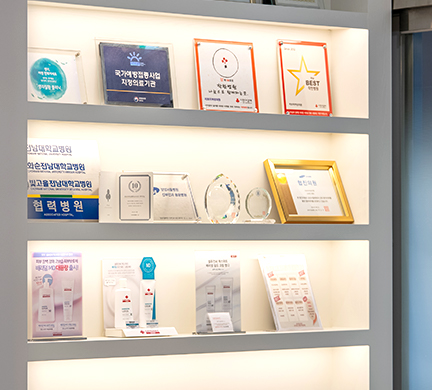 러브미여성의원 상패